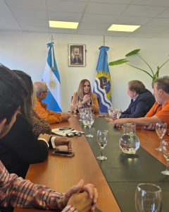 Ricci mantuvo una reunión con representantes del sector comercial de Santa Cruz