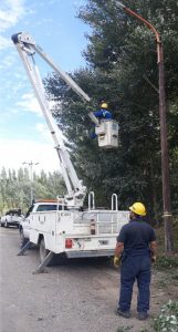 Servicios Públicos continúa fortaleciendo la infraestructura energética y sanitaria en el interior provincial