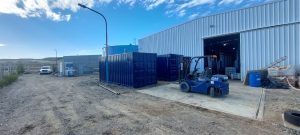 Servicios Públicos continúa fortaleciendo la infraestructura energética y sanitaria en el interior provincial