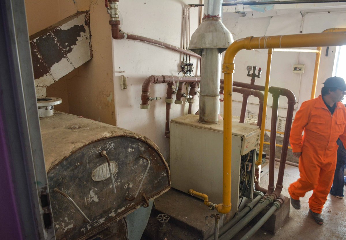 Se avanza con el recambio integral de calefacción en la Escuela Provincial Primaria N°44