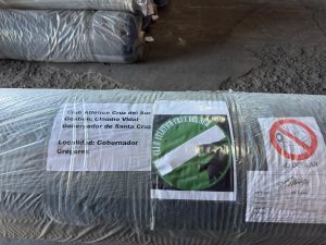 Claudio Vidal entregó la tercera cancha de césped sintético para el Club Cruz del Sur de Gobernador Gregores