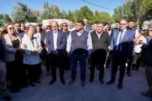 Vidal inauguró el nuevo Auditorio “Edmundo Águila” y anunció inversión superior a los $4.600 millones en obras para Perito Moreno