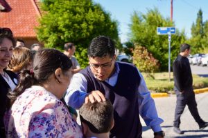 Vidal inauguró el nuevo Auditorio “Edmundo Águila” y anunció inversión superior a los $4.600 millones en obras para Perito Moreno