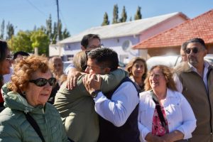 Vidal inauguró el nuevo Auditorio “Edmundo Águila” y anunció inversión superior a los $4.600 millones en obras para Perito Moreno