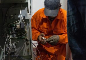 Se avanza con el desmantelamiento de calderas en las Escuelas Primarias N° 44 y N° 46 de Río Gallegos