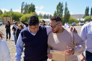 Claudio Vidal encabezó el inicio de obra del polideportivo de Perito Moreno