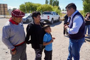 Claudio Vidal encabezó el inicio de obra del polideportivo de Perito Moreno