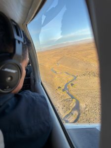 Vidal continúa su agenda de trabajo en Perito Moreno y encabeza recorrida por el Río Fénix para ordenar el uso del agua