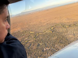 Vidal continúa su agenda de trabajo en Perito Moreno y encabeza recorrida por el Río Fénix para ordenar el uso del agua