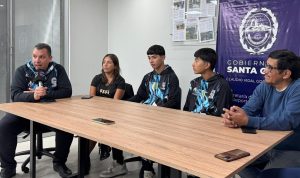 El Gobierno de Santa Cruz acompañó a jóvenes deportistas caletenses en su camino al alto rendimiento