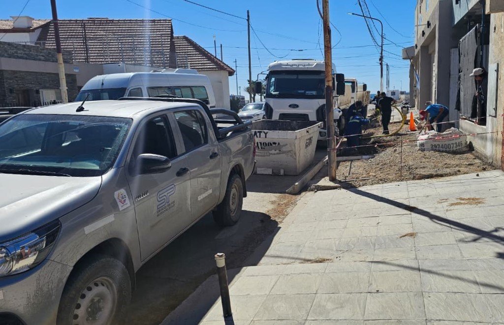 Servicios Públicos amplió la red de agua en un sector estratégico para optimizar el abastecimiento