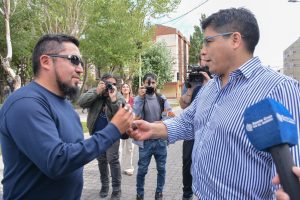 Claudio Vidal entregó vehículos y maquinaria para fortalecer servicios comunitarios e infraestructura