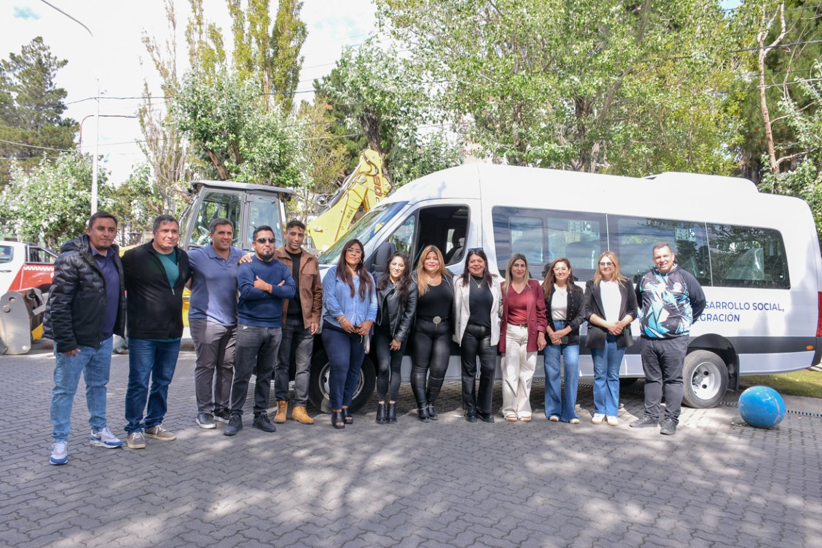 Cárdenas: “Este vehículo nos permitirá fortalecer el trabajo territorial en toda la provincia”