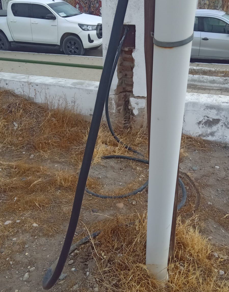 Graves hechos vandálicos contra escuelas de Las Heras y El Calafate