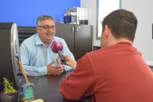 Santa Cruz avanza en el desarrollo de viviendas e infraestructura