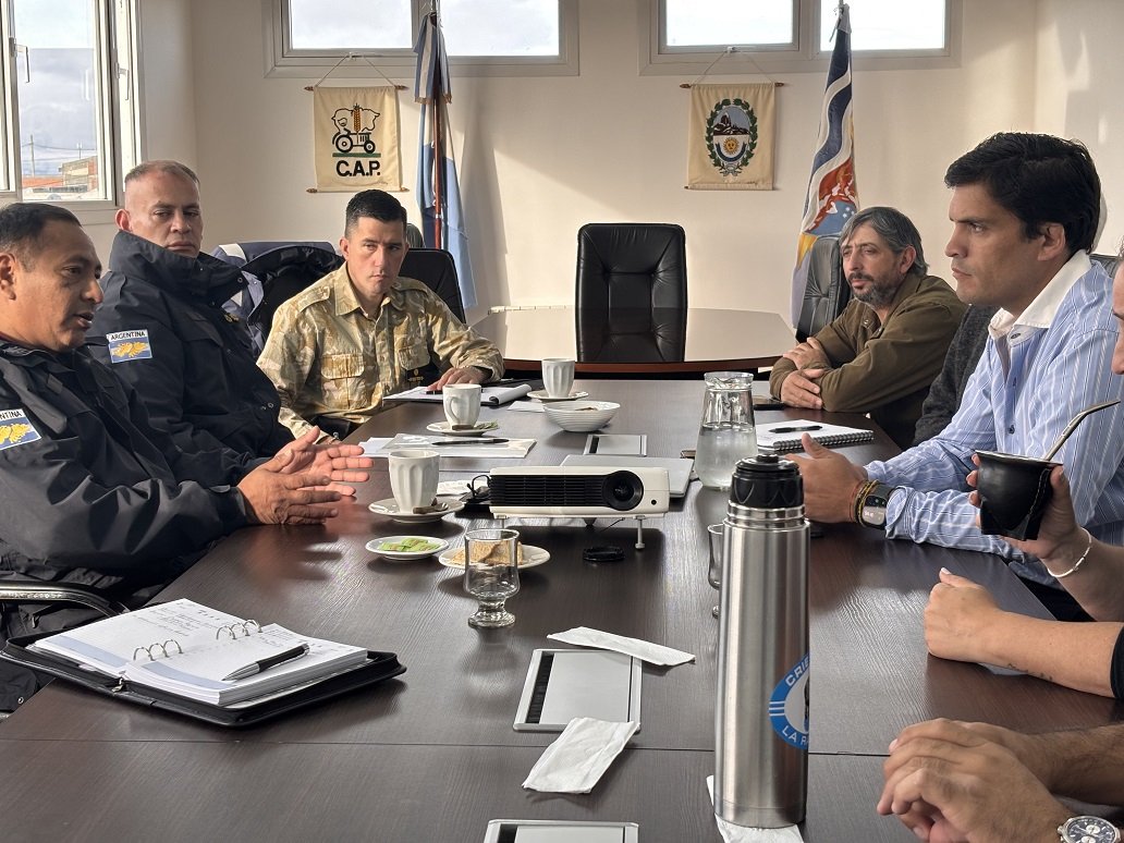 Santa Cruz fortalece los controles sanitarios sobre el tránsito de hacienda