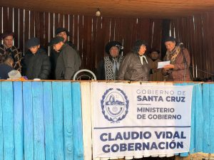 Unión y tradición en la jineteada de Caleta Olivia