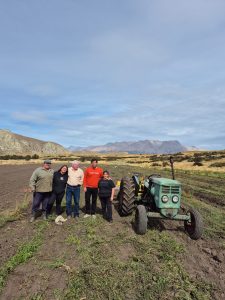Los Antiguos: El Álamo es una chacra familiar que crece con trabajo y producción