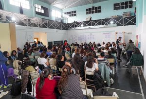 Docentes de Santa Cruz accedieron a más de mil cargos en los Actos Públicos de Ofrecimiento