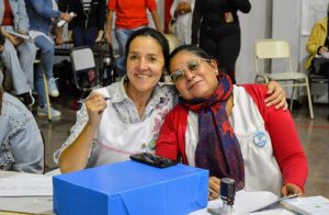 Docentes de Santa Cruz accedieron a más de mil cargos en los Actos Públicos de Ofrecimiento