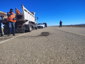Vialidad Provincial continua con trabajos en rutas de la zona de Gobernador Gregores