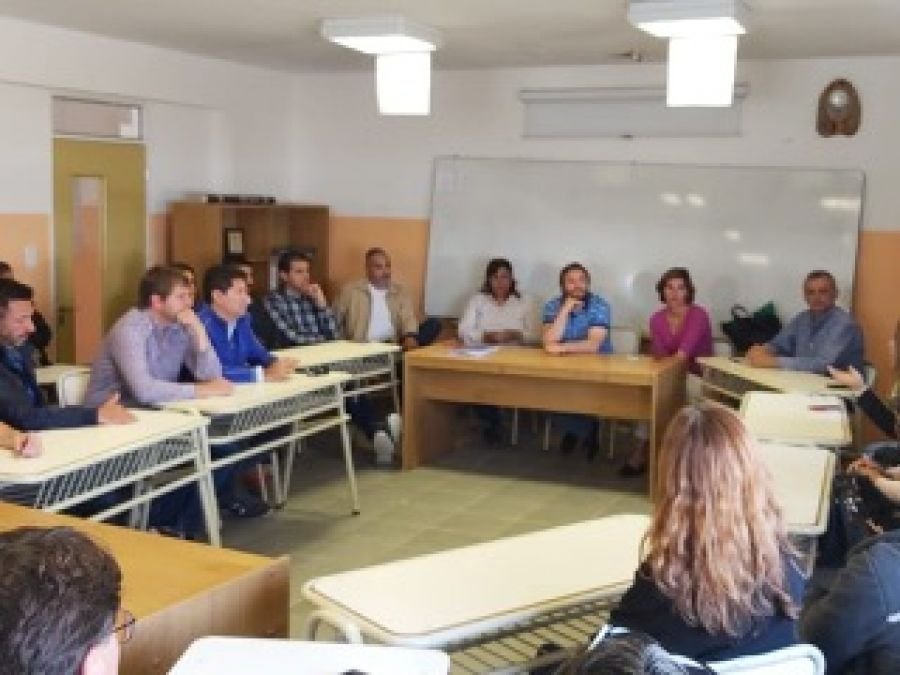 El Instituto de Energía y Pico Truncado trabajan en pos de la eficiencia energética