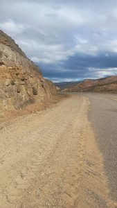 Vialidad Provincial realizó trabajos de mantenimiento de banquinas en la Ruta Nacional N° 40