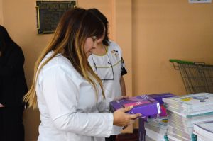 Educación entregó táblets y libros a escuelas primarias de Río Gallegos