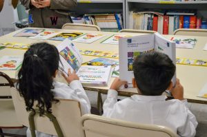 Educación entregó táblets y libros a escuelas primarias de Río Gallegos