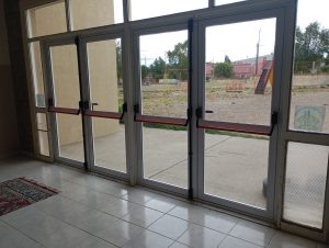 Continúan las tareas de mantenimiento en escuelas de Puerto San Julián