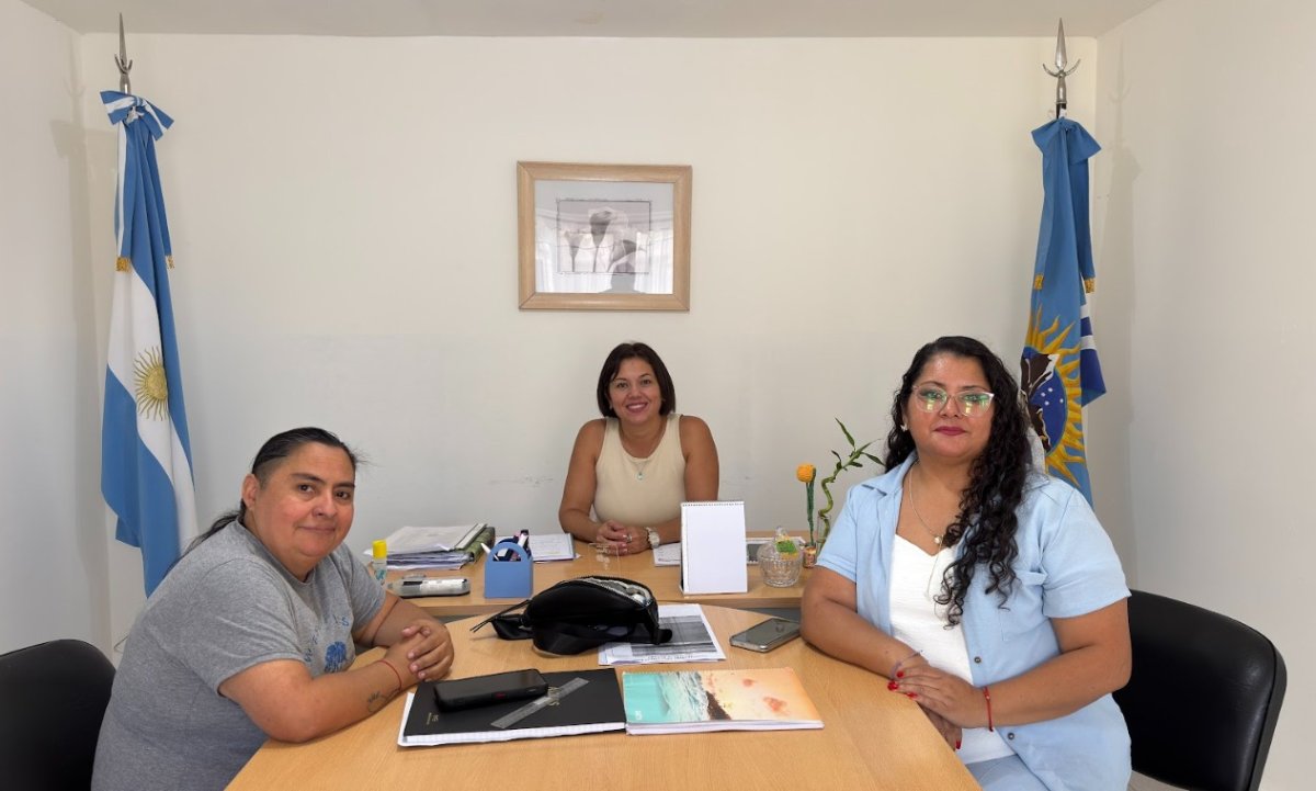 Educación refuerza el servicio de limpieza en instituciones educativas de Caleta Olivia