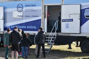 Salud brindó jornada integral de salud y vacunación en Río Gallegos