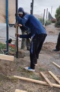 Se continúa con la obra de cercado en el Colegio Secundario N°46 de El Calafate