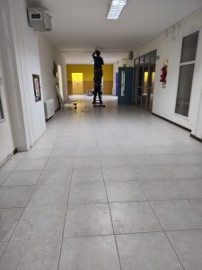 Avanza el operativo integral de mantenimiento en escuelas de Caleta Olivia, Puerto Deseado y Tellier