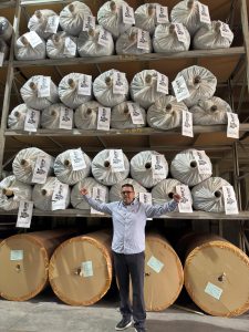 Claudio Vidal entregó nueva cancha de césped sintético a la Liga de los Barrios de Río Gallegos