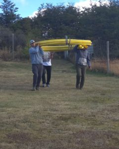 Producción entregó invernaderos sustentables en la Cuenca Carbonífera