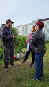 Producción entregó invernaderos sustentables en la Cuenca Carbonífera