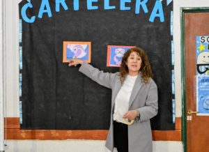 Entregaron recursos tecnológicos en escuelas primarias de Gobernador Gregores