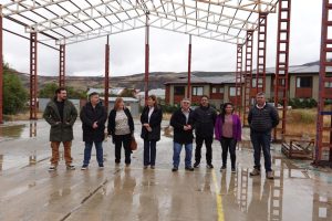 Se realizó el Acto de Adjudicación de la Obra del SUM en el Colegio Secundario N° 28 de El Chaltén