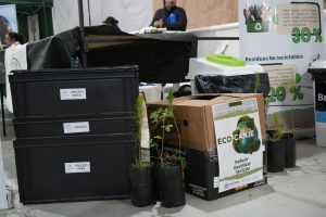 Viva Barrio en Caleta Olivia: emprendedores, servicios y la presencia conjunta de Provincia y Municipio