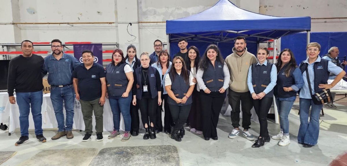 Servicios Públicos brindó servicios y asesoramiento técnico a vecinos de Caleta Olivia en el programa “Viva Barrio”