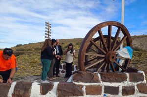 Gobernador Gregores celebra su 104° aniversario con obras, viviendas y mejoras en servicios impulsadas por Vidal