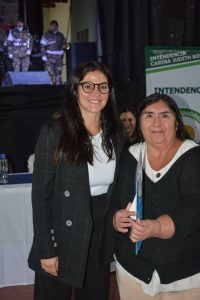 El Gobierno de Claudio Vidal y el IDUV entregaron títulos de propiedad a 19 familias de Gobernador Gregores tras años de espera