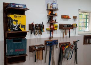 Autoridades provinciales recorrieron la Escuela Agropecuaria N° 1 de Gobernador Gregores