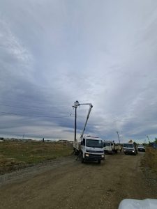 Trabajos de mantenimiento mejoran el servicio eléctrico