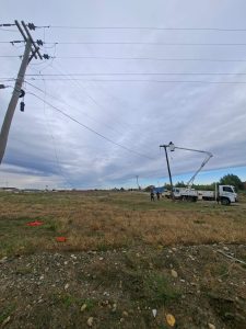 Trabajos de mantenimiento mejoran el servicio eléctrico