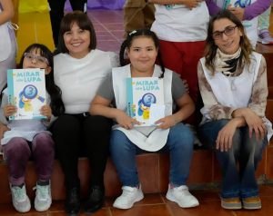 Educación continua con la entrega de táblets y libros a escuelas primarias de Puerto Deseado