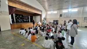 Potencian la alfabetización en escuelas de Puerto San Julián con la entrega de táblets y libros