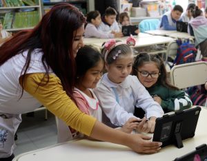 “Un libro abre puertas y genera oportunidades”: crece el Plan Provincial de Alfabetización en Santa Cruz