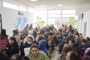 Salud y Registro Civil acompañaron la entrega de pescado en el barrio San Benito